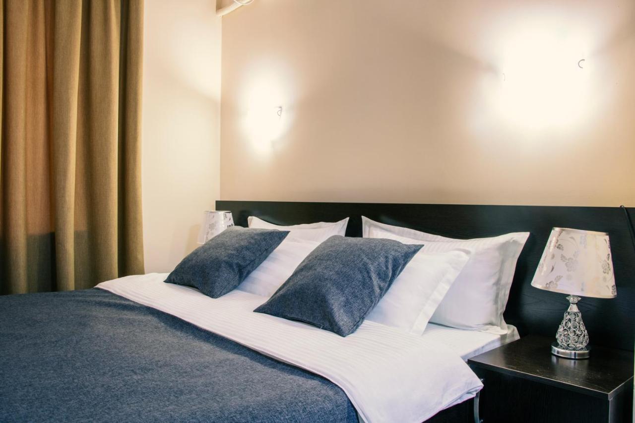 AlPlaza Hotel Uszty-Kamenogorszk Kültér fotó